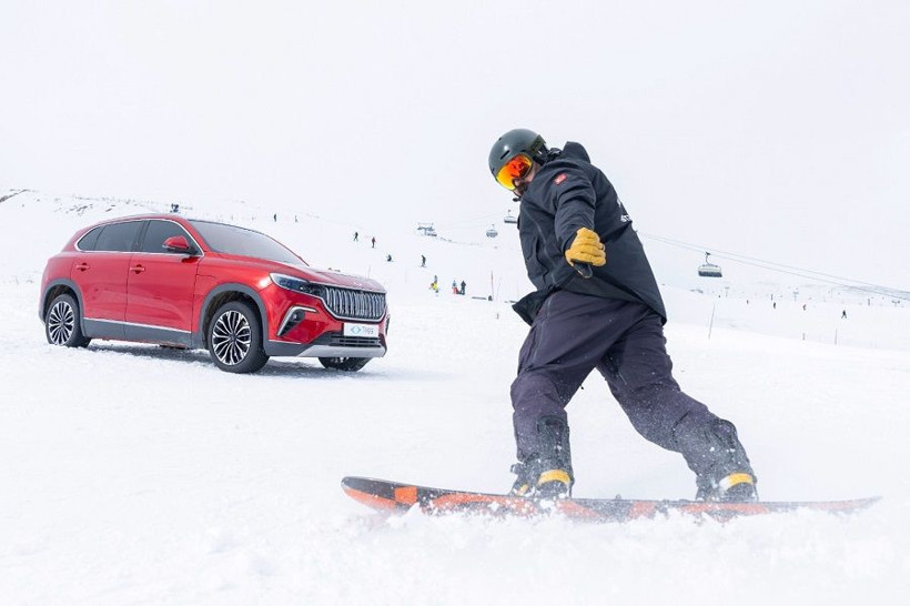 Togg T10X kar pistine çıktı - Resim: 1