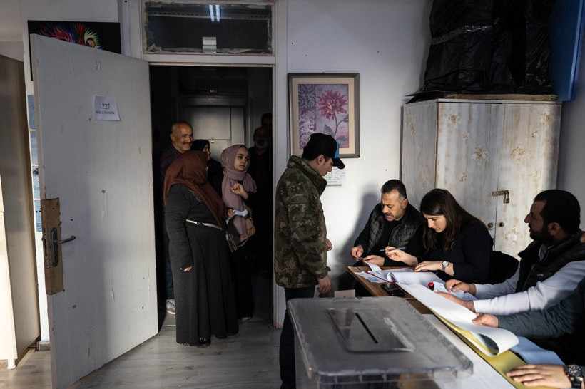 Milyonlar sandıkta... Yurttan seçim manzaraları... - Resim: 4