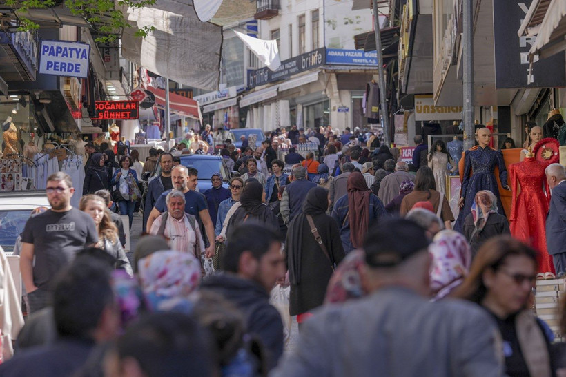 Çarşı-pazarda Ramazan Bayramı öncesi yoğunluk - Resim: 7