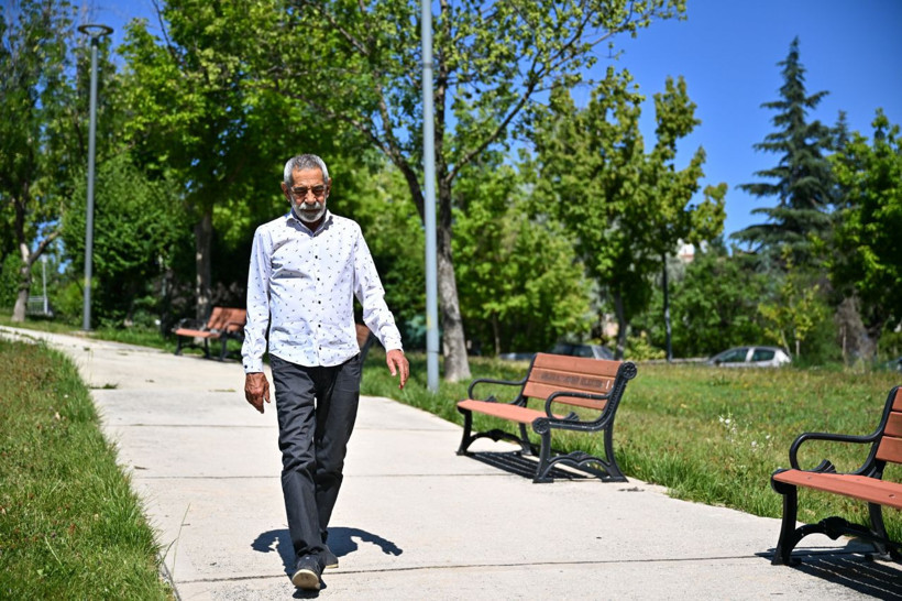 Ünlü oyuncu Turgay Tanülkü'nün bilinmeyen hikâyesi:  26 çocuğa babalık yapıyor - Resim: 6