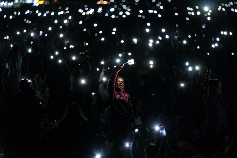 Dünyanın dört bir yanından milyonlarca kişi gökyüzüne kilitlendi - Resim: 4