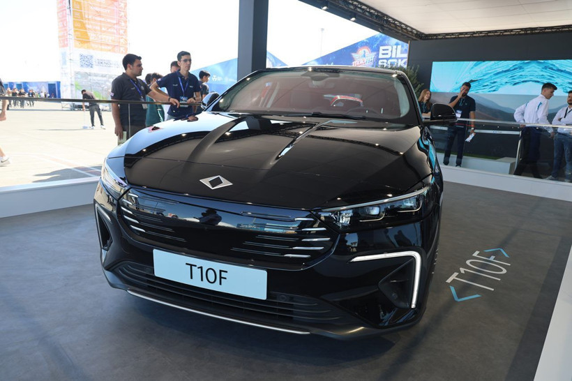 TOGG'un sedan modeli T10F ilk kez halka sergilendi - Resim: 1