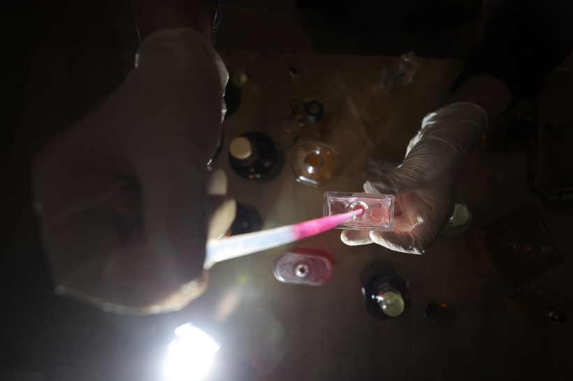 'Seçim kazandıran' Türk parfümcü: Pazarlamacı olarak başladı, şimdi 30 ülkeye ihracat yapan şirketi var - Resim: 9