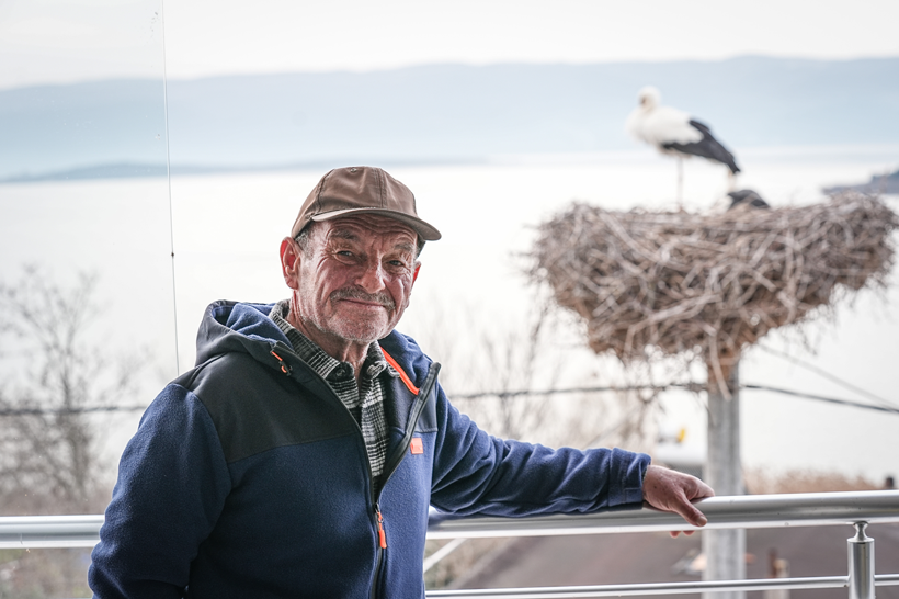 Uluabat Gölü'nün vefalı ziyaretçisi Yaren Leylek, dostu Adem Yılmaz'la buluştu... - Resim: 1