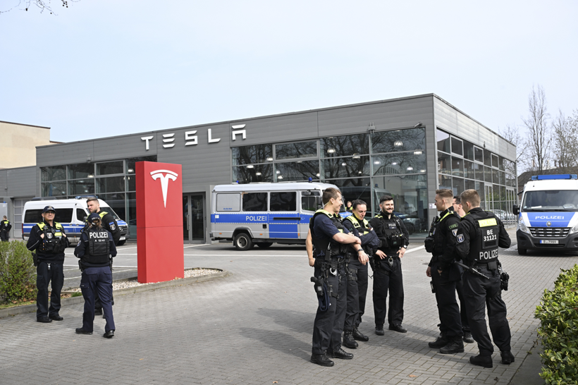 Tesla protestoları dünyanın dört bir yanına yayılıyor! Musk'a 'Mars'a git!' diyenler kim? - Resim: 5