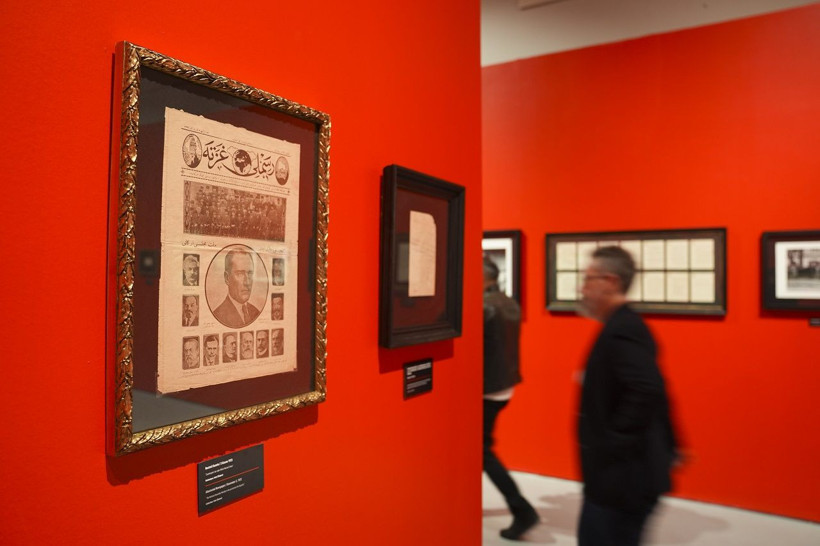"Karanlıkta Akan Bir Yıldız: Mustafa Kemal Atatürk" sergisi İstanbul'da kapılarını açtı - Resim: 2