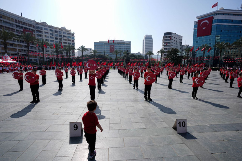 Türkiye'de 23 Nisan coşkusu: Dört bir yanda kutlamalar yapıldı - Resim: 6