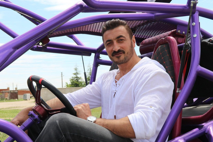 Film ilham kaynağı oldu! Elleriyle arazi aracı yaptı - Resim: 3