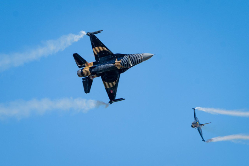 Anıtkabir semalarında 30 Ağustos provası: SOLOTÜRK nefes kesti - Resim: 9
