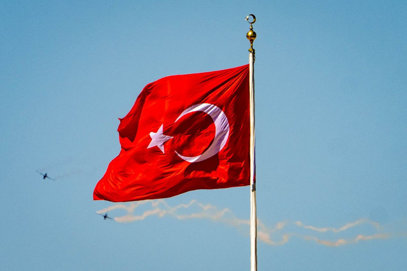 Anıtkabir semalarında 30 Ağustos provası: SOLOTÜRK nefes kesti - Resim: 2