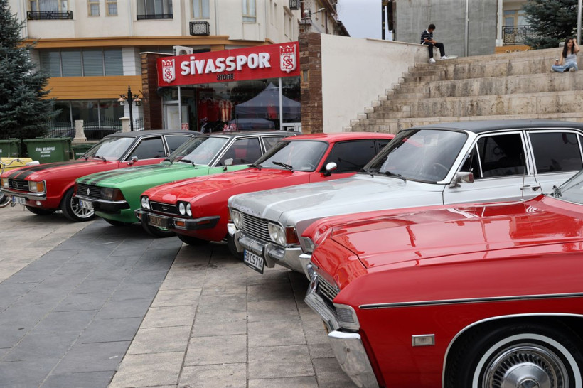 Sivas Kongresi'nin 106. yılı klasik araçlarla kutlandı - Resim: 2