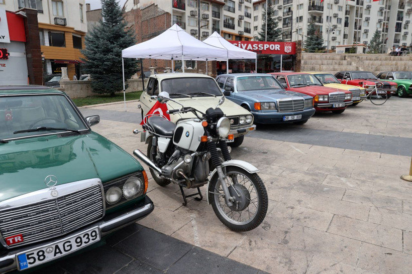 Sivas Kongresi'nin 106. yılı klasik araçlarla kutlandı - Resim: 6