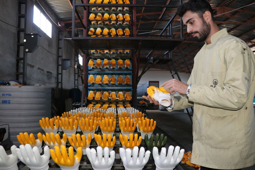 Ailesinin işinden etkilenip fabrika kurdu - Resim: 11