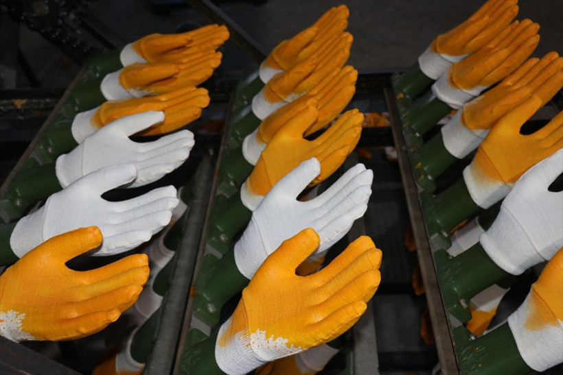 Ailesinin işinden etkilenip fabrika kurdu - Resim: 14