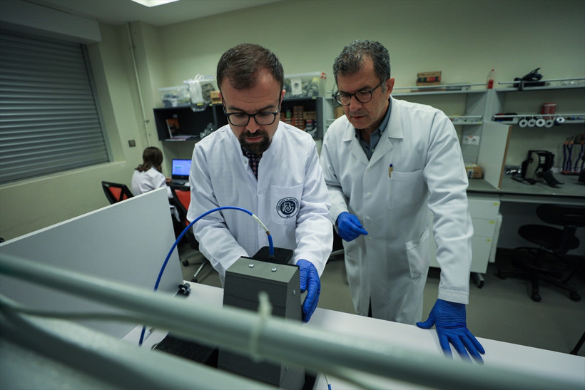 Türk bilim insanları buldu: Ailevi Akdeniz Ateşi yarım saatte teşhis edilecek - Resim : 1