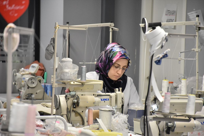 Kızı üşümesin diye yola çıktı, 4 ülkeye ihracat yapıyor - Resim: 3