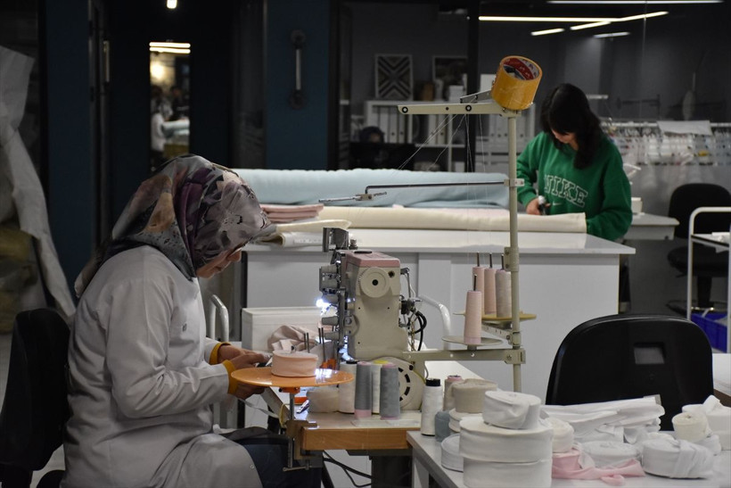 Kızı üşümesin diye yola çıktı, 4 ülkeye ihracat yapıyor - Resim: 5