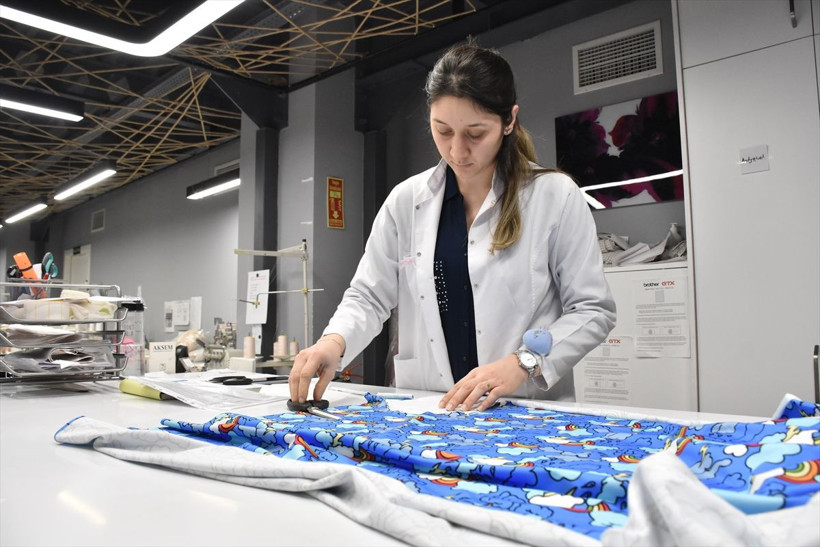 Kızı üşümesin diye yola çıktı, 4 ülkeye ihracat yapıyor - Resim: 6