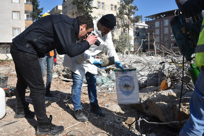 Savcılık harekete geçti: Yıkılan binalardan örnek alındı - Resim: 5