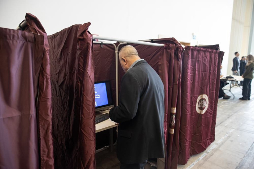 AK Parti'de kritik oylama: Temayül yoklaması başladı - Resim: 1