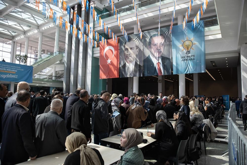 AK Parti'de kritik oylama: Temayül yoklaması başladı - Resim: 5