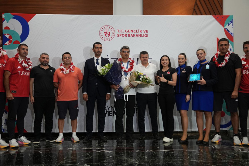 Yusuf Dikeç Türkiye'ye döndü, ayağının tozuyla hedefi çizdi: 2028'e kadar durmak yok - Resim: 14