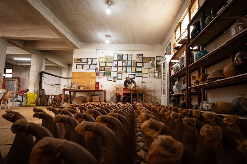 'Yaşayan insan hazinesi' seçildi! 46 yıllık Türk çömlekçi dünyaya usta yetiştiriyor - Resim: 4