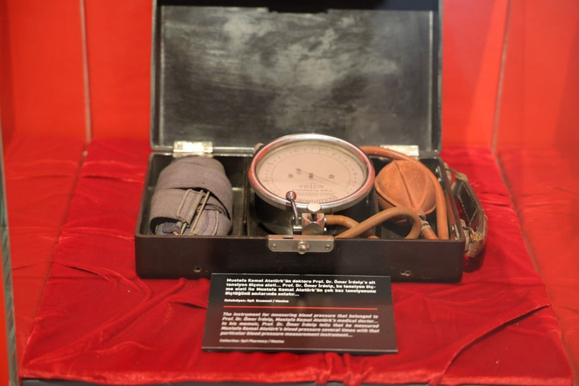 "Karanlıkta Akan Bir Yıldız: Mustafa Kemal Atatürk" sergisi İstanbul'da kapılarını açtı - Resim: 6