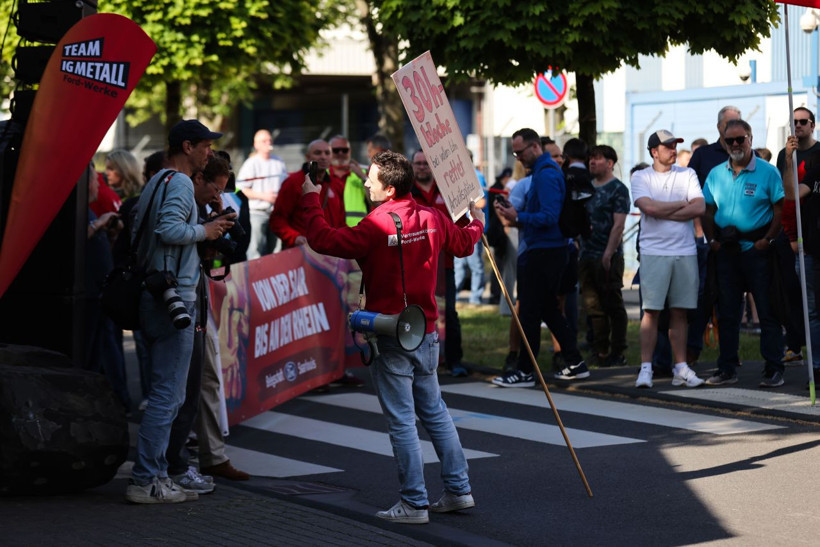Ford'un Avrupa'daki merkezinde işçiler greve başladı! Üretim durma noktasına geldi - Resim: 4