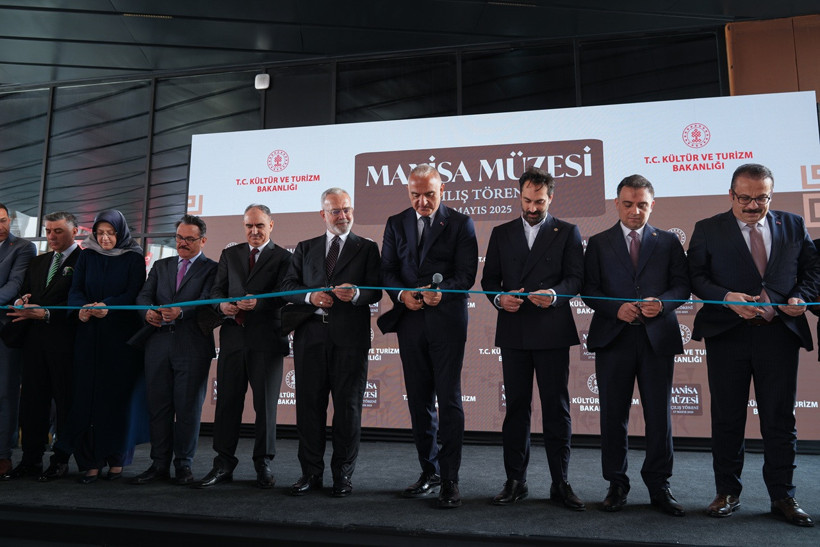 Kültür Yolu Festivali Manisa’ya uzandı: Bakan Ersoy hem festivali hem yeni müzeyi açtı - Resim : 1