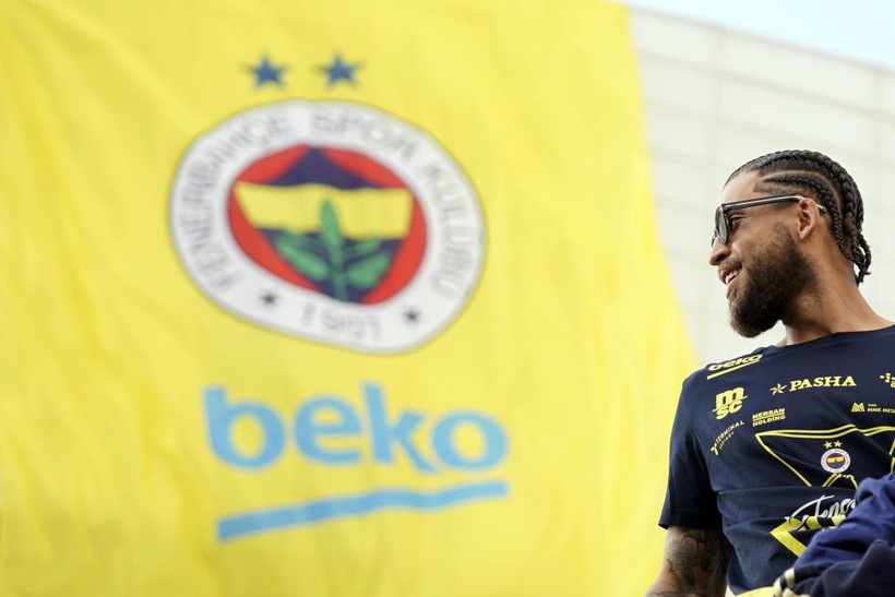 Fenerbahçe Beko, Euroleague şampiyonluğunu taraftarıyla kutladı - Resim : 2