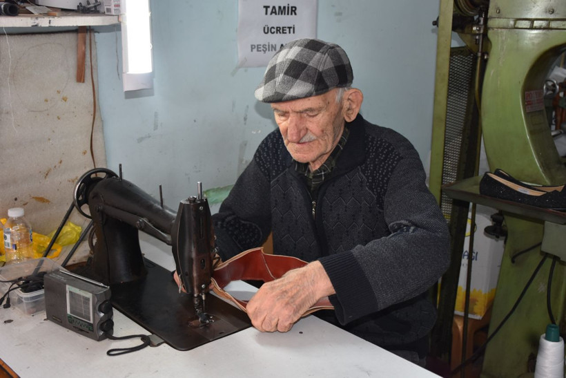 'Son kale' 20 metrekarelik dükkanda dev fabrikalara direniyor - Resim: 1