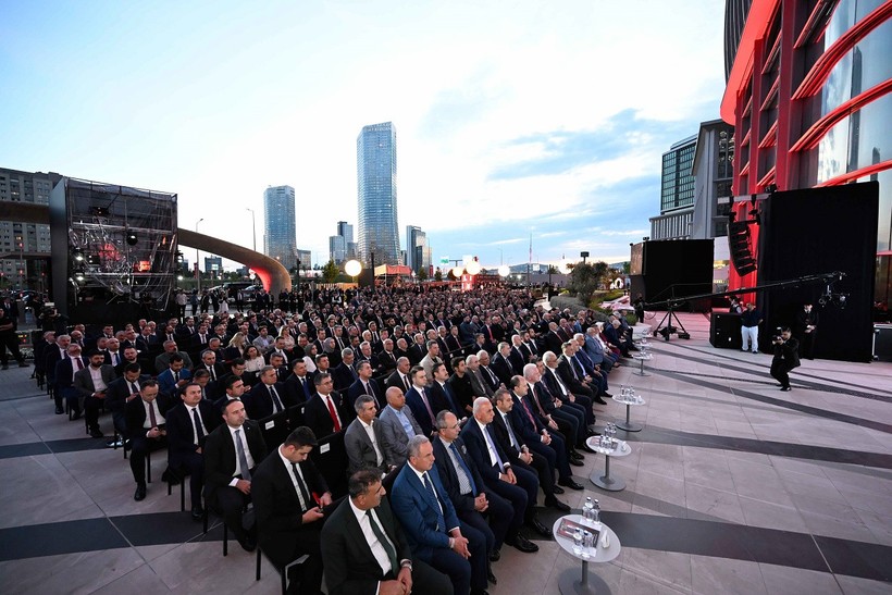 Türkiye’nin ilk kamu katılım finans kurumu Ziraat Katılım 10 yaşında - Resim : 1