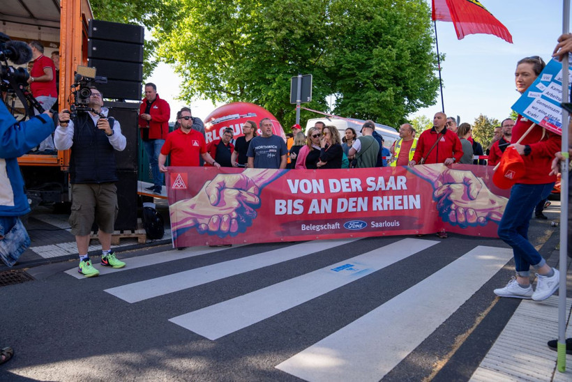 Ford'un Avrupa'daki merkezinde işçiler greve başladı! Üretim durma noktasına geldi - Resim: 8