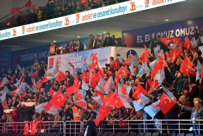 Kılıçdaroğlu yeniden CHP Genel Başkanı seçildi - Resim : 8