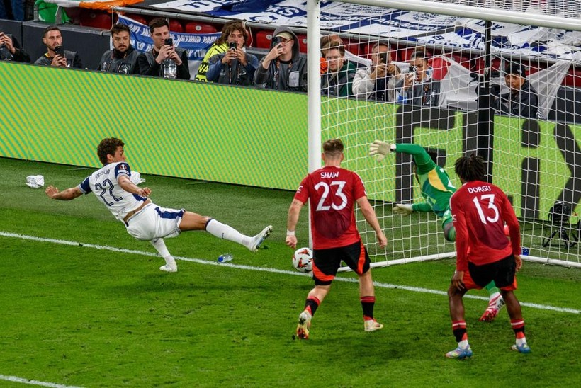 UEFA Avrupa Ligi kupasının sahibi Tottenham - Resim : 1