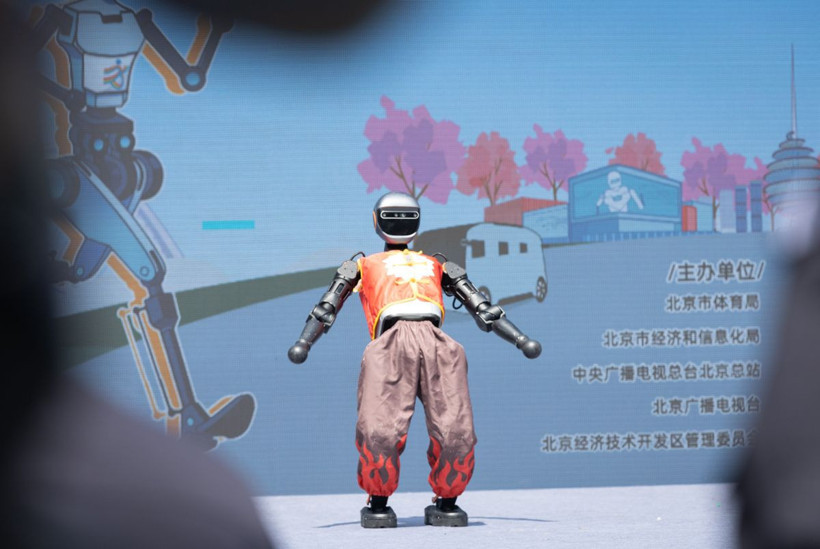 Robotlar ilk kez insanlarla maraton koştu! Tarihe geçen yarışın şampiyonu Tiangong Ultra oldu - Resim: 2