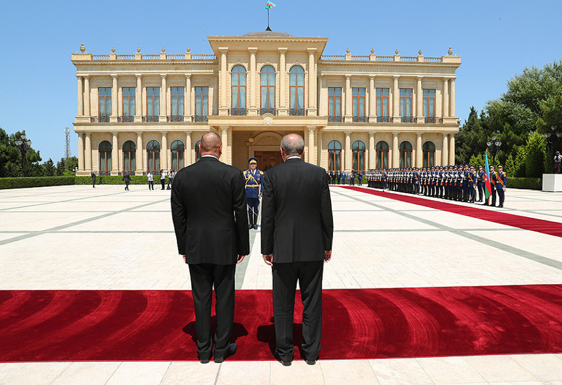 Yeni dönemin ilk ziyareti Azerbaycan'a - Resim : 6