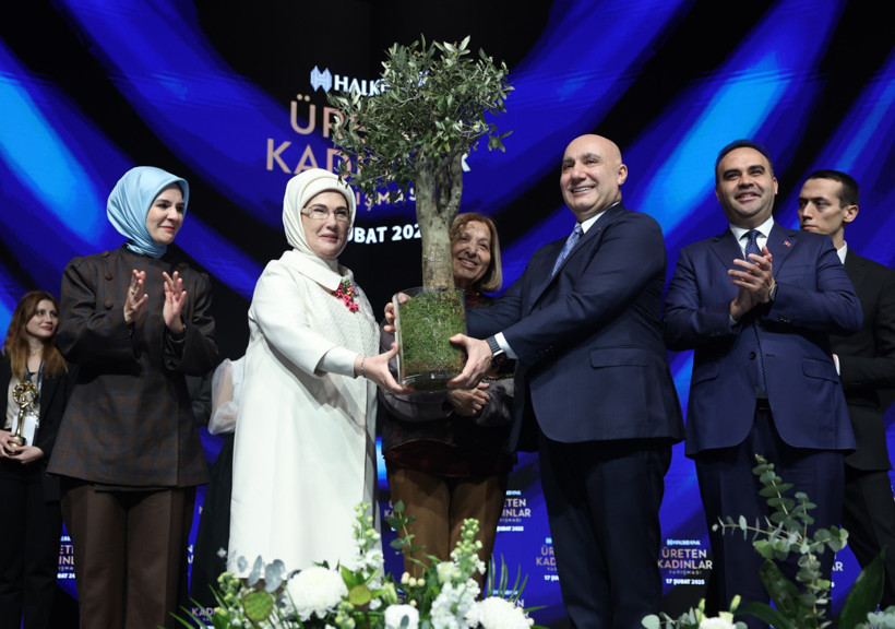 Halkbank'tan 250 bin kadın girişimciye 82 milyar liralık finansman - Resim : 1