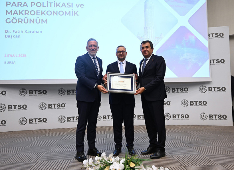 TCMB Başkanı Fatih Karahan: Enflasyon düşmeden faiz indirimi sürdürülebilir olmaz - Resim : 1