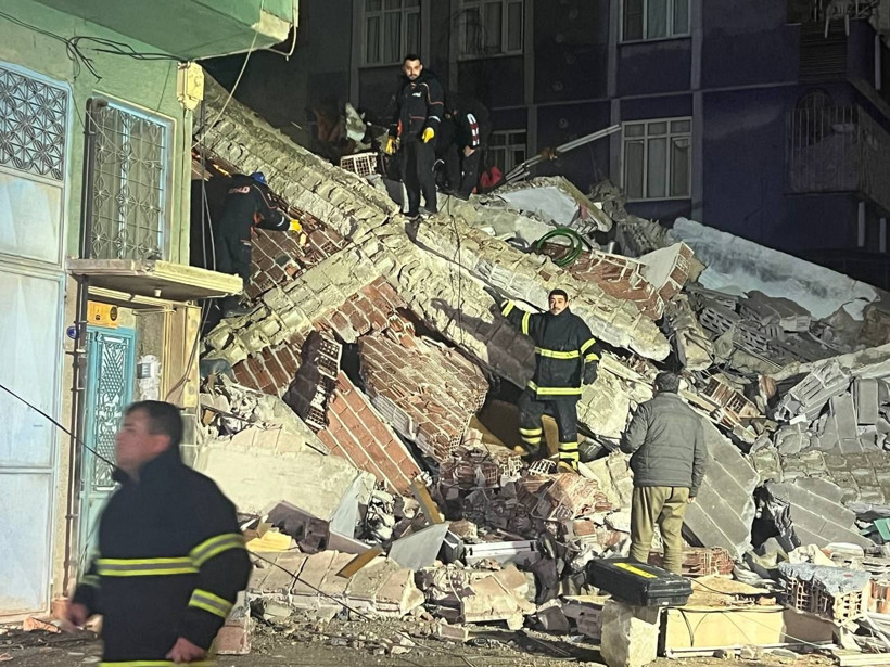 17 Ağustos'tan bu yana yaşadığımız en büyük deprem: Kahramanmaraş ve çevre illerde yıkım var - Resim: 3