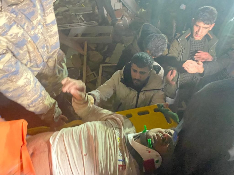 Kahramanmaraş'ta deprem faciası! 7,4 büyüklüğünde deprem 10 ili vurdu: Şehirlerde son durum nasıl? - Resim: 3