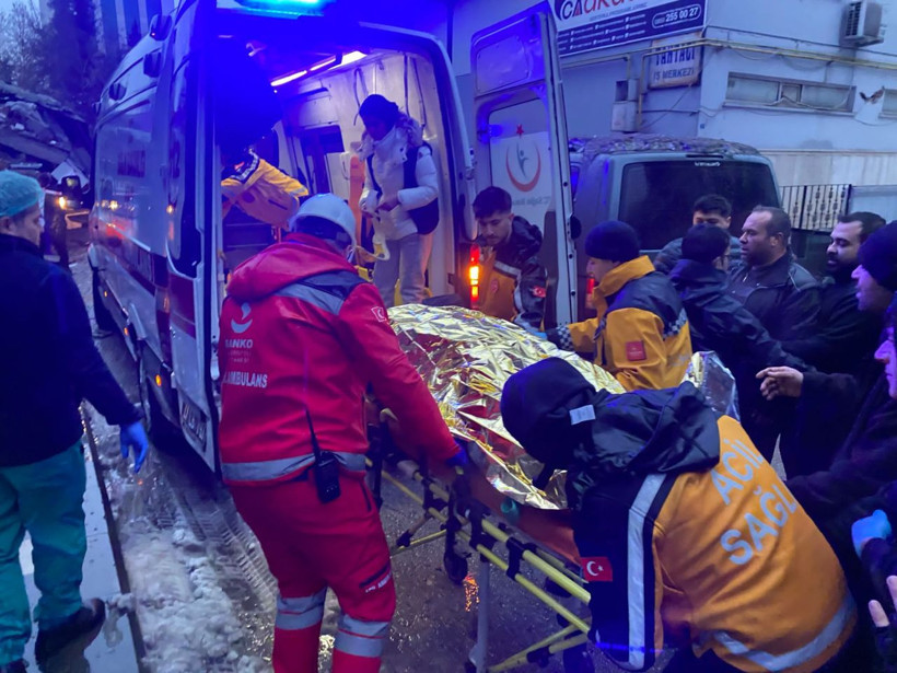 Kahramanmaraş depremini son dakika olarak duyurdular: Dünya medyasından deprem manşetleri - Resim: 4