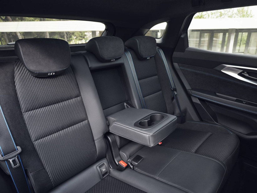 Renault Austral Türkiye'de ne zaman satışa sunulacak? İşte Renault Austral Fiyatı ve özellikleri - Resim: 12