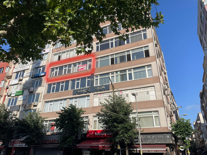 Genelev patroni&ccedil;esi Matild Manukyan&rsquo;ın yaşadığı Huzur Palas&rsquo;taki daire satılıyor: İşte istenen rakam - Resim : 2