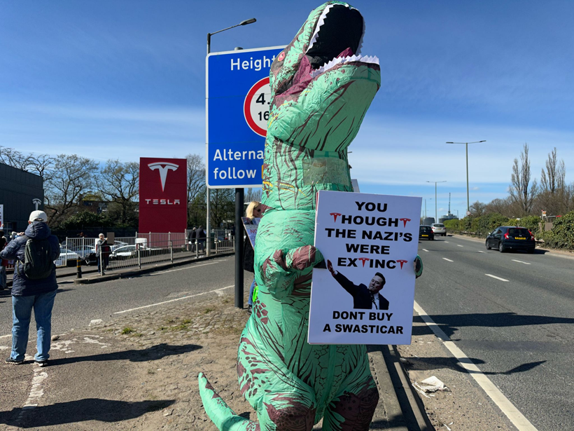 Tesla protestoları dünyanın dört bir yanına yayılıyor! Musk'a 'Mars'a git!' diyenler kim? - Resim: 3