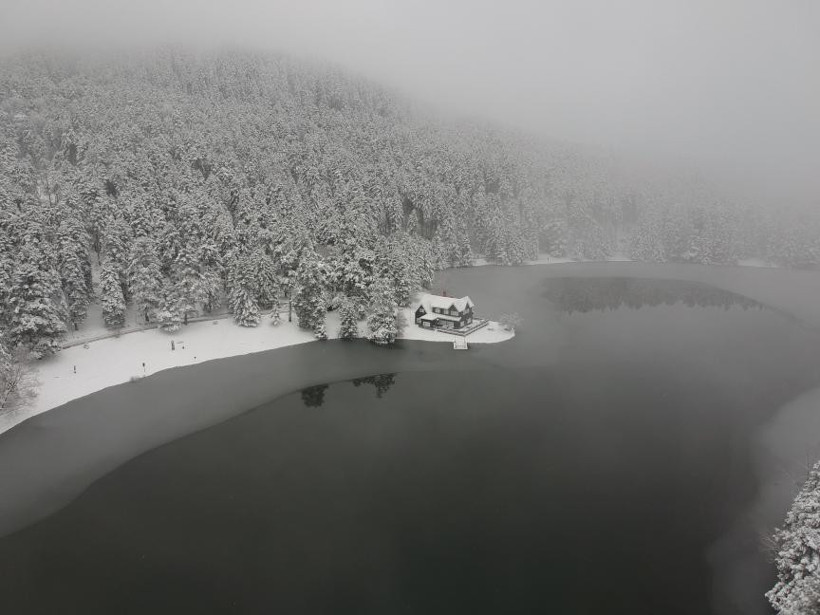 Gölcük Gölü kısmen buz tuttu - Resim : 2