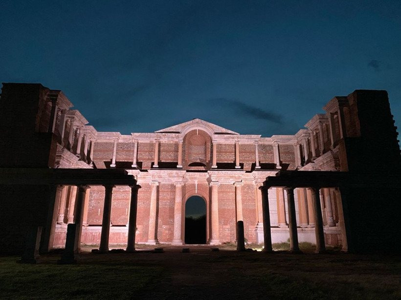 Kültürel miraslar gece ışıklarıyla canlanıyor! Sardes Antik Kenti'nde gece turu dönemi başlıyor - Resim: 1