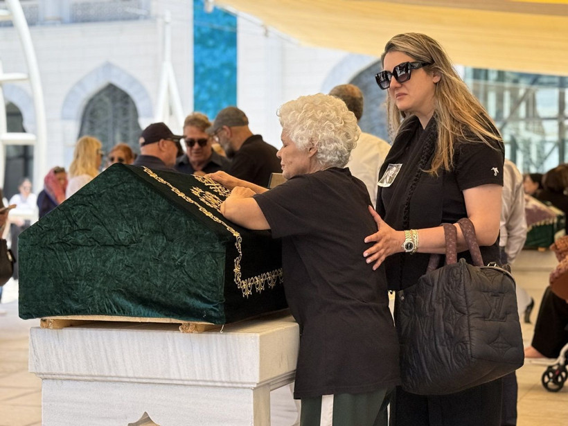 Nihal Candan’a veda: Gözyaşlarıyla son yolculuğuna uğurlandı - Resim: 2