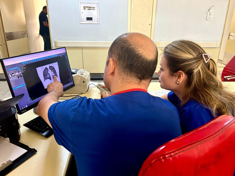 İmplant vidası ciğerine kaçtı! Hasta ölümden döndü - Resim : 2